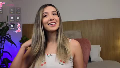 Snapshot of missmonaco chatting on January 2025 10:52:01 PM Emma Rivera online show from January 2025 10:52:01 PM