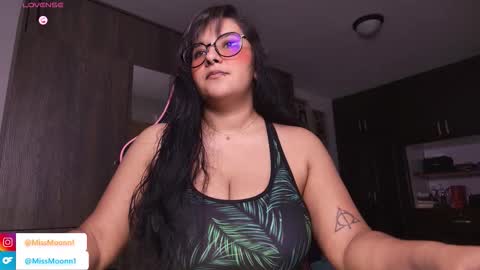 MissMoon online show from November 2025 11:38:02 PM