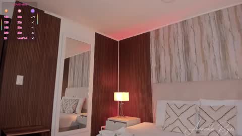 Snapshot of missnataly_ chatting on September 2025 10:43:01 PM Nataly Rivas online show from September 2025 10:43:01 PM