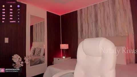 Snapshot of missnataly_ chatting on November 2025 09:48:02 PM Nataly Rivas online show from November 2025 09:48:02 PM