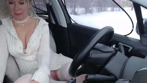 Olenka online show from December 2024 11:54:01 AM