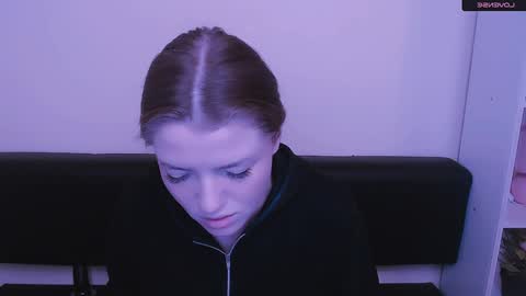 Snapshot of missoliviaa_ chatting on December 2024 07:37:02 AM Olivia online show from December 2024 07:37:02 AM