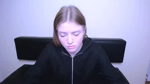 Snapshot of missoliviaa_ chatting on February 2025 11:44:02 AM Olivia online show from February 2025 11:44:02 AM