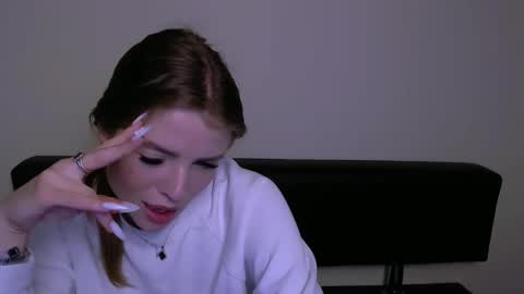 Snapshot of missoliviaa_ chatting on March 2025 12:44:02 PM Olivia online show from March 2025 12:44:02 PM