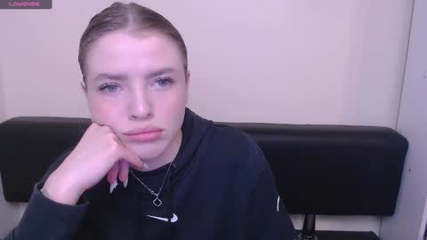 Snapshot of missoliviaa_ chatting on March 2025 01:51:01 PM Olivia online show from March 2025 01:51:01 PM