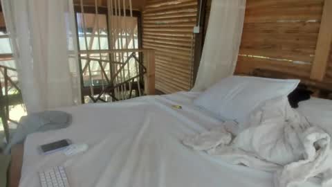 Snapshot of misspink152015 chatting on January 2025 02:23:01 PM sarah online show from January 2025 02:23:01 PM