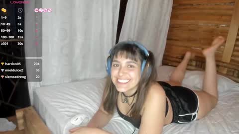 Snapshot of misspink152015 chatting on February 2025 12:25:02 AM sarah online show from February 2025 12:25:02 AM