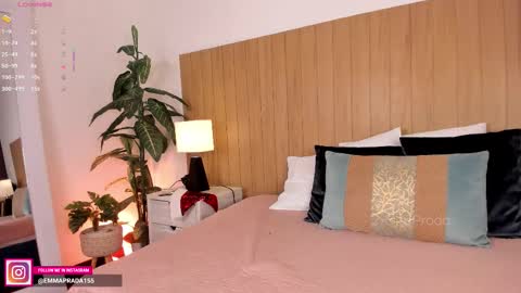 Emma Prada online show from November 2025 11:54:02 AM