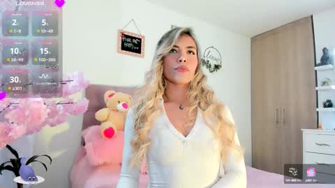 Snapshot of misssofiia_7 chatting on October 2025 04:18:02 AM ... Independent model online show from October 2025 04:18:02 AM