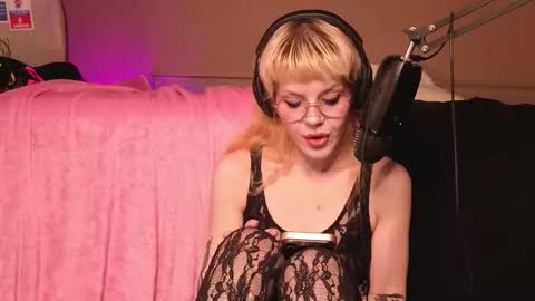 Tacodeluxe online show from December 2025 06:36:02 PM