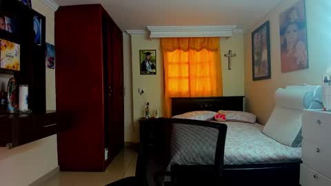 Snapshot of missvalery1 chatting on September 2025 08:52:02 PM missvalery1 online show from September 2025 08:52:02 PM