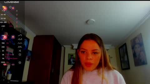 Snapshot of missvalery1 chatting on June 2026 11:38:02 PM missvalery1 online show from June 2026 11:38:02 PM