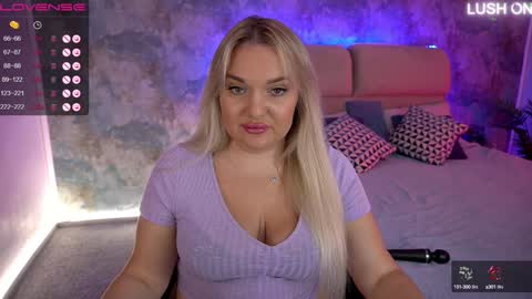 Snapshot of missyymartinezz chatting on December 2024 08:34:01 AM Amely online show from December 2024 08:34:01 AM