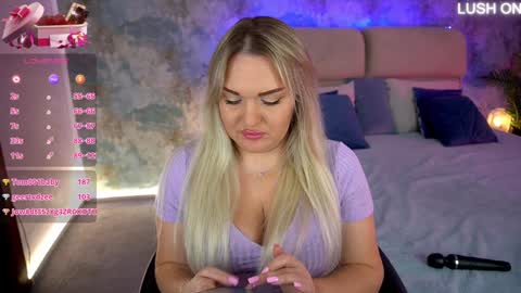 Snapshot of missyymartinezz chatting on January 2025 11:37:02 AM Amely online show from January 2025 11:37:02 AM