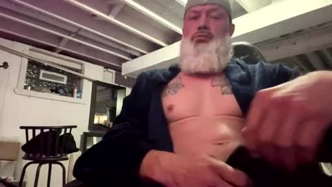 Snapshot of mister_bigg_dick chatting on April 2026 05:45:02 AM AJ online show from April 2026 05:45:02 AM