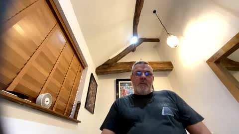 Snapshot of misterblivs chatting on December 2024 08:34:02 AM Misterblivs online show from December 2024 08:34:02 AM