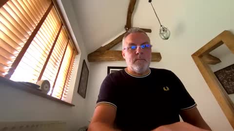 Snapshot of misterblivs chatting on October 2025 12:45:02 PM Misterblivs online show from October 2025 12:45:02 PM