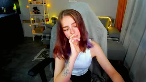 Snapshot of mistiva chatting on September 2025 04:28:02 PM Hi everyone Im Tina online show from September 2025 04:28:02 PM