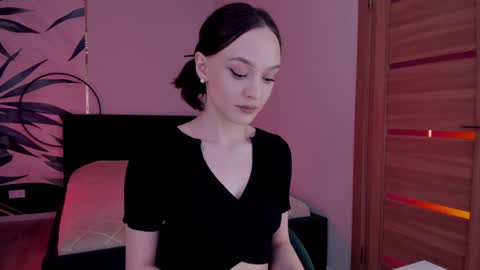 Snapshot of mistress_mialibra chatting on February 2025 06:48:01 AM Mistress Mia online show from February 2025 06:48:01 AM
