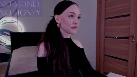 Mistress Mia online show from December 2025 09:05:02 AM