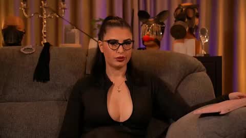 Mistress Kelly online show from September 2025 09:15:01 PM