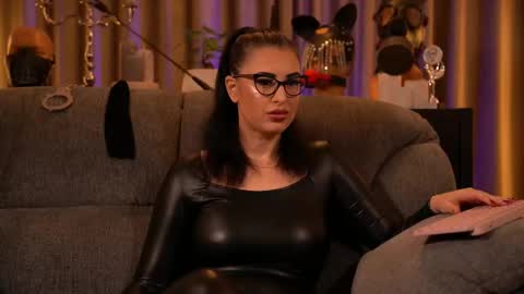 Mistress Kelly online show from October 2025 10:29:02 PM