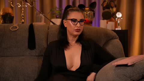 Mistress Kelly online show from October 2025 10:32:02 PM