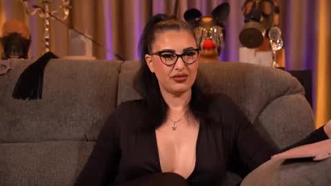 Mistress Kelly online show from December 2025 01:33:02 AM