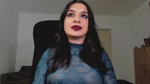 YourGoddessM online show from September 2025 09:14:02 PM