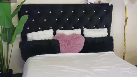 Misty online show from January 2026 01:38:01 PM