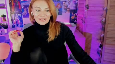 Snapshot of mistybarnes chatting on December 2024 03:22:02 PM MistyBarnes NONUDE MODEL online show from December 2024 03:22:02 PM