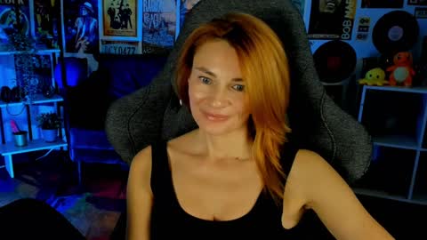 Snapshot of mistybarnes chatting on December 2024 01:11:02 PM MistyBarnes NONUDE MODEL online show from December 2024 01:11:02 PM