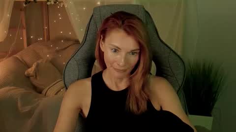 Snapshot of mistybarnes chatting on October 2025 01:10:02 PM MistyBarnes NONUDE MODEL online show from October 2025 01:10:02 PM