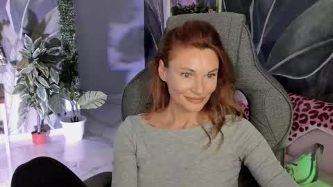 Snapshot of mistybarnes chatting on November 2025 12:15:02 PM MistyBarnes NONUDE MODEL online show from November 2025 12:15:02 PM