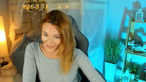 Snapshot of mistybarnes chatting on November 2025 01:22:02 PM MistyBarnes NONUDE MODEL online show from November 2025 01:22:02 PM