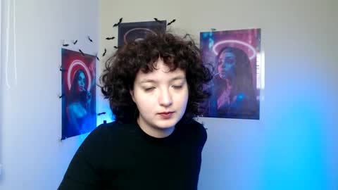 Snapshot of mistyrosee chatting on December 2025 06:51:01 AM Aria online show from December 2025 06:51:01 AM