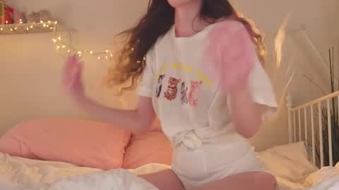 Snapshot of mita_mp4 chatting on December 2024 10:43:01 AM Mita online show from December 2024 10:43:01 AM