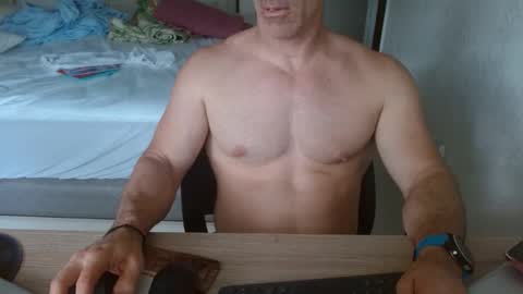 Snapshot of mitcheli chatting on February 2025 08:38:02 PM Onlyfans online show from February 2025 08:38:02 PM