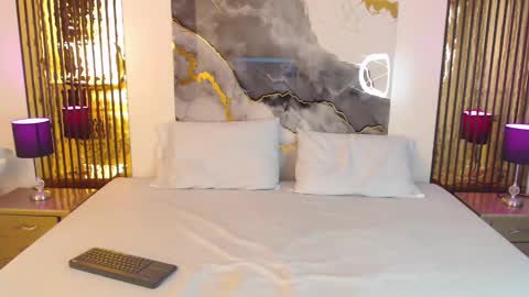 Mtica Brennet online show from December 2025 04:26:01 PM