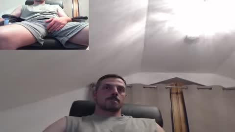 Snapshot of mitsch01 chatting on June 2026 07:40:02 PM Mitsch online show from June 2026 07:40:02 PM