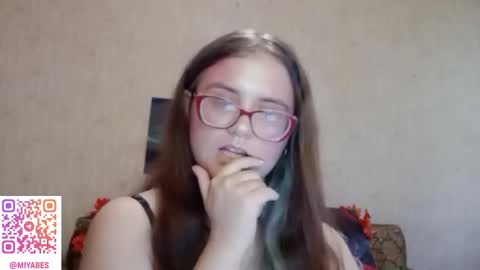 Milana online show from October 2025 09:19:01 AM