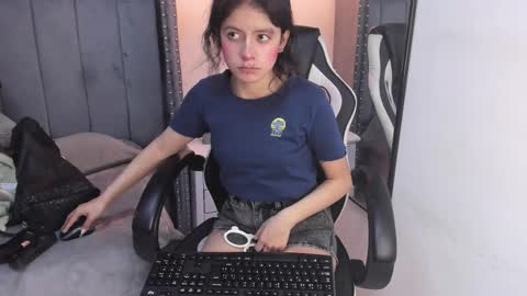 Snapshot of miyu_komori chatting on March 2026 12:55:01 PM miyu_komori online show from March 2026 12:55:01 PM