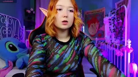 Snapshot of mizukinoyoru chatting on February 2025 08:33:01 PM Mizuki online show from February 2025 08:33:01 PM