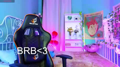 Snapshot of mizukinoyoru chatting on February 2025 03:15:01 AM Mizuki online show from February 2025 03:15:01 AM