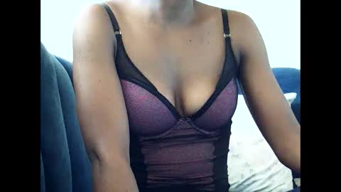 Snapshot of mlle_kali chatting on September 2025 05:01:02 AM Mlle Kali online show from September 2025 05:01:02 AM