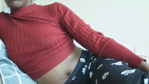 Snapshot of mlle_kali chatting on October 2025 07:05:02 AM Mlle Kali online show from October 2025 07:05:02 AM