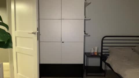 mmminnie online show from October 2025 07:14:02 PM