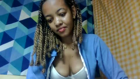 mmyriame online show from July 2026 11:01:02 AM