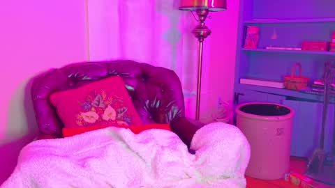 Snapshot of mochamimi chatting on February 2025 11:31:02 AM Mocha BDAY JAN 13 online show from February 2025 11:31:02 AM