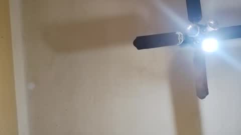 Snapshot of modelo_web18 chatting on October 2025 03:44:02 PM camilo online show from October 2025 03:44:02 PM